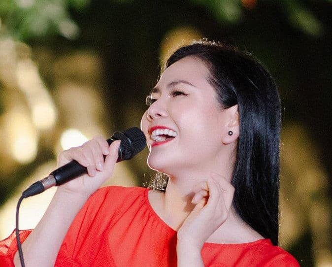 Ca sĩ Lương Nguyệt Anh